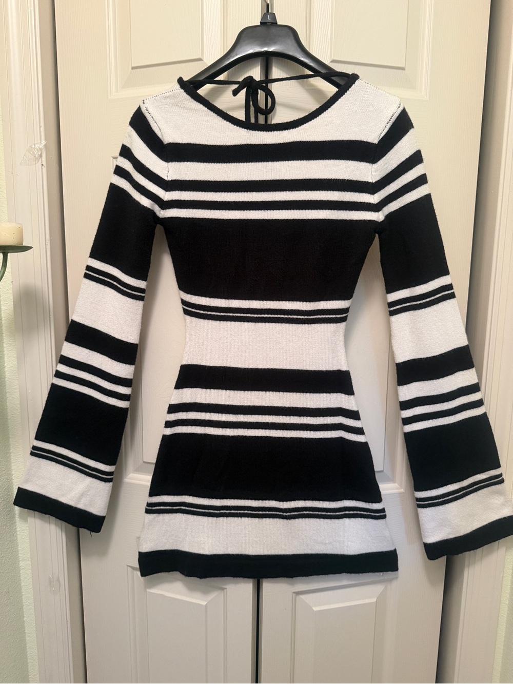 Long-Sleeve Bodycon Knit Sweater Minidress SO SOFT Open back